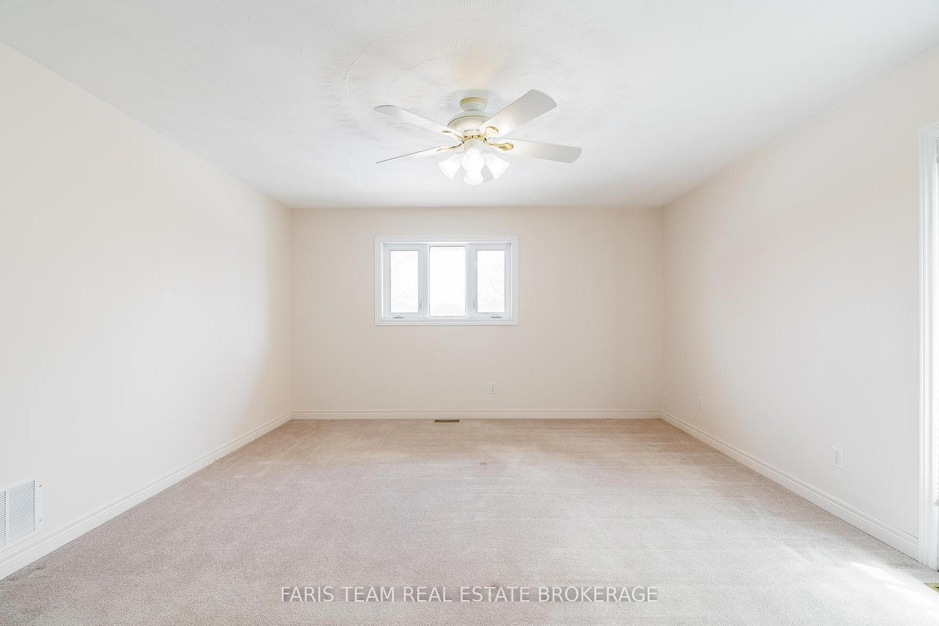 8949 Smith Road photo 20