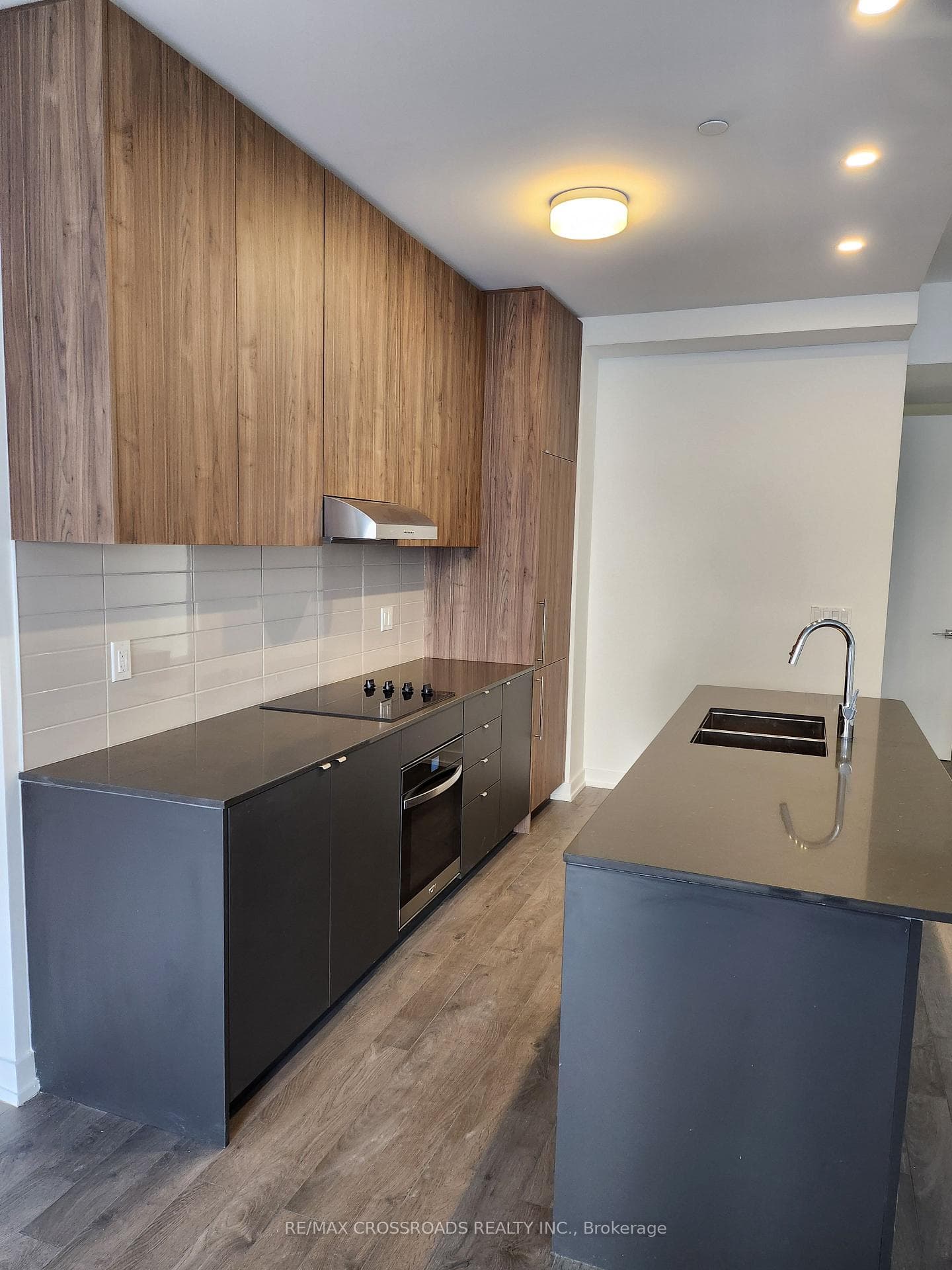 10 Walder Lane Unit G105 photo 12