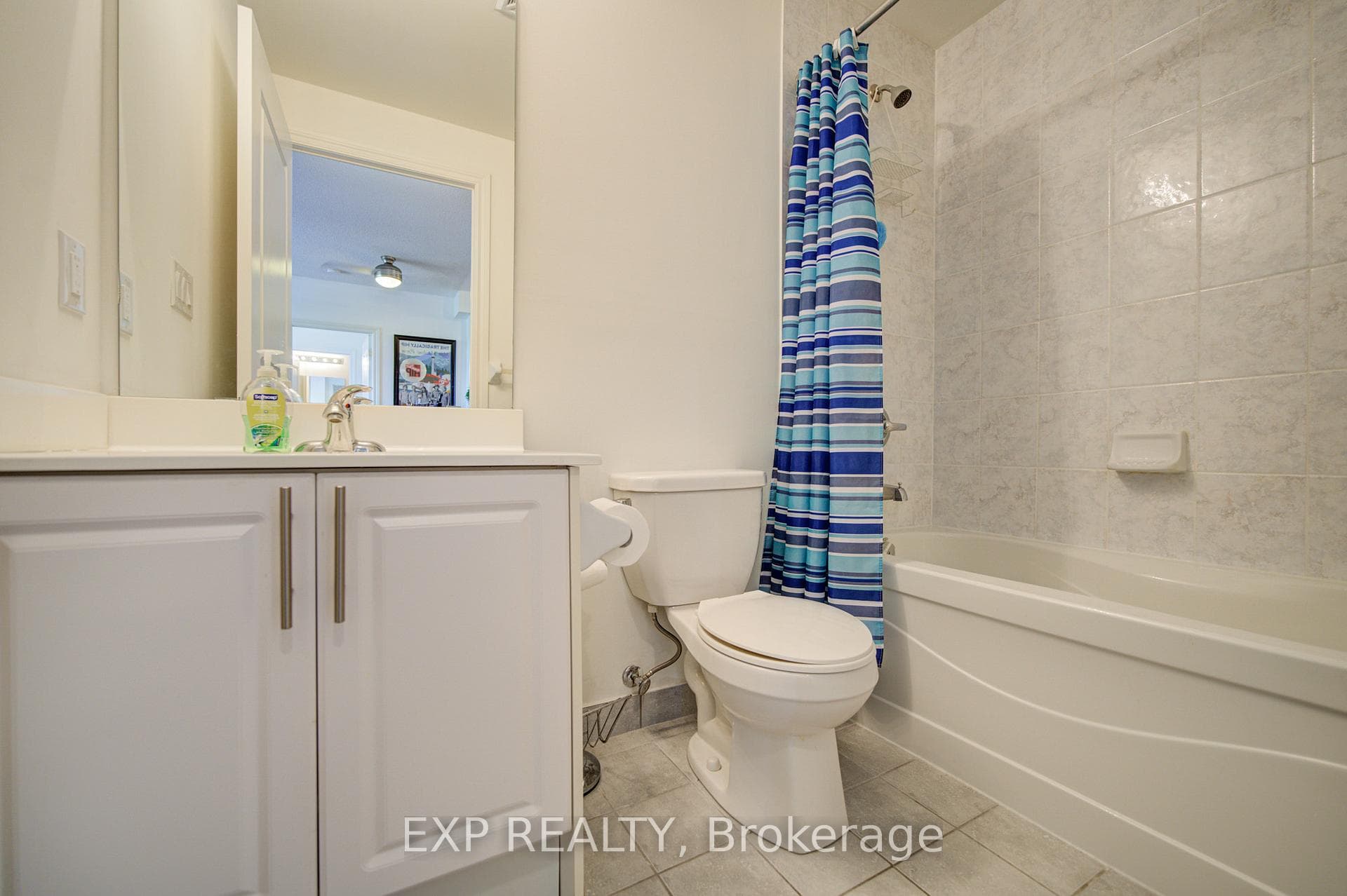 133 Wynford Drive Unit 808 photo 21
