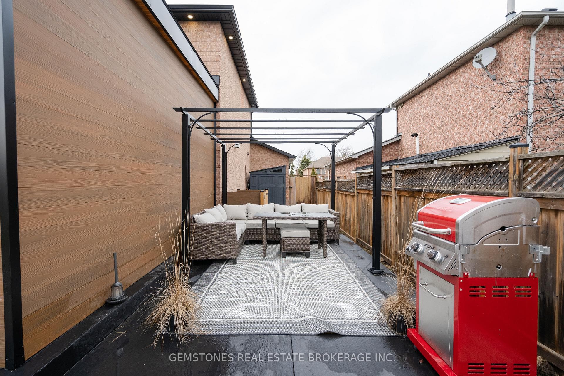 150 Taylorwood Avenue photo 44
