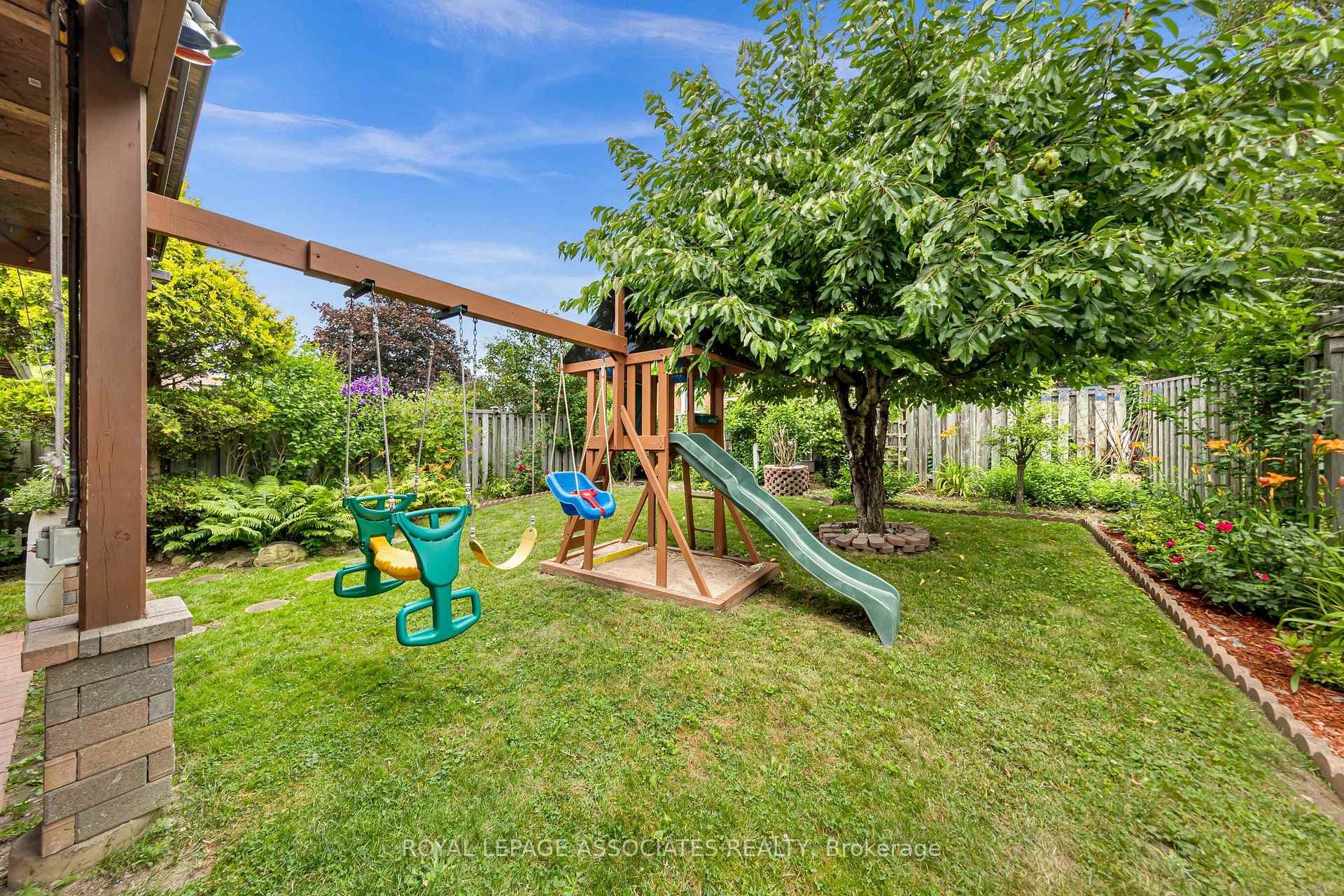 4 Apsco Avenue photo 7