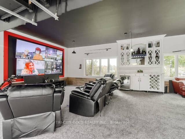 16 OCHS Drive photo 42