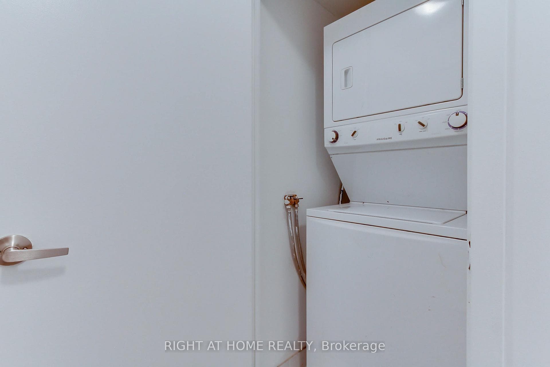 4K Spadina Avenue Unit 1115 photo 20