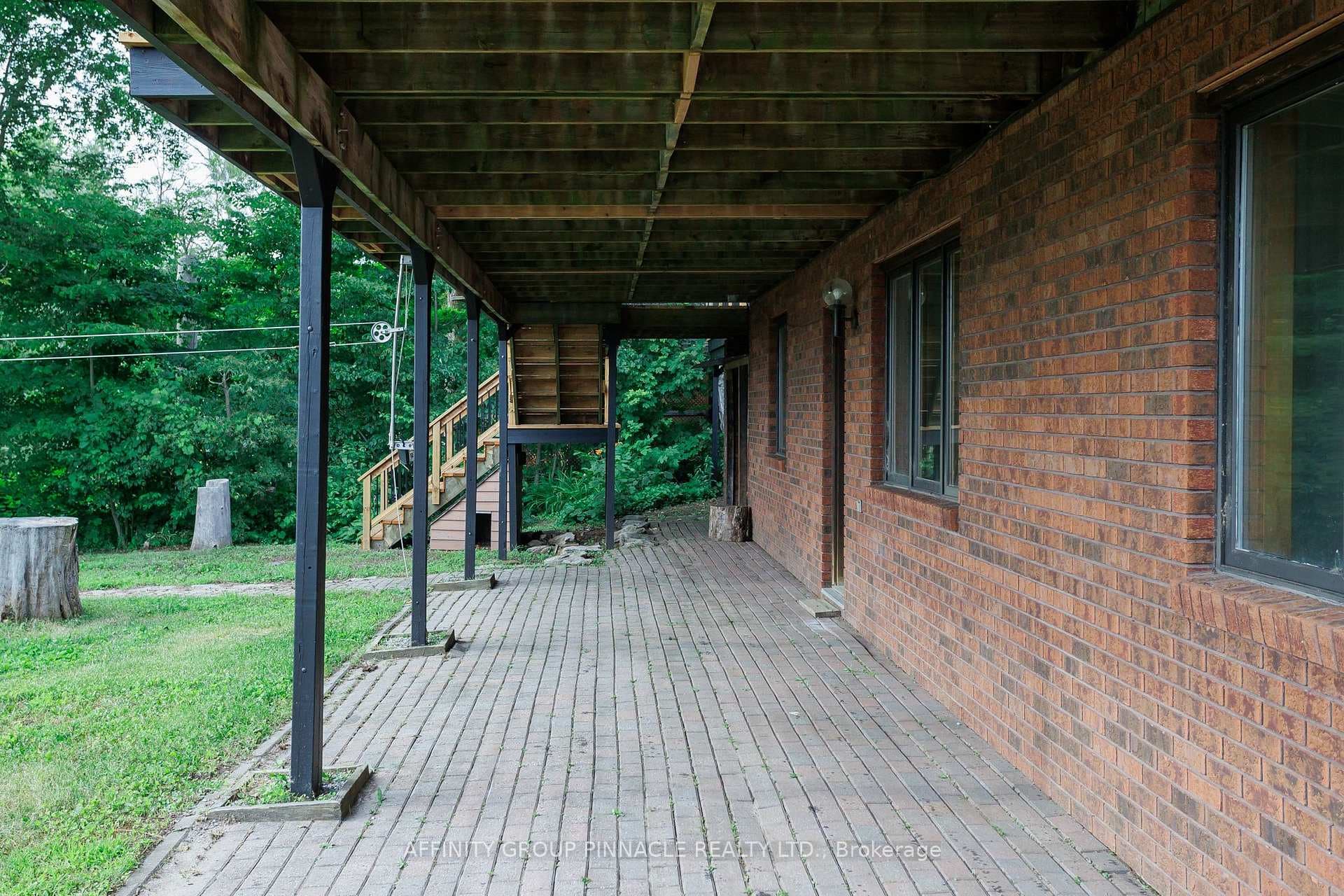 183 Louisa Street photo 40