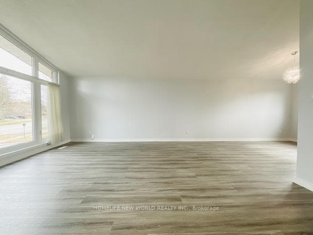 73 Invergordon Avenue Unit Main&Up photo 6