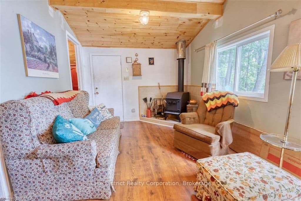 1063 ASHGROVE Trail photo 6