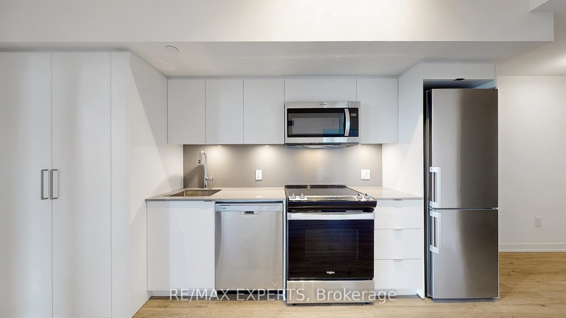 500 Wilson Avenue Unit 824 photo 11