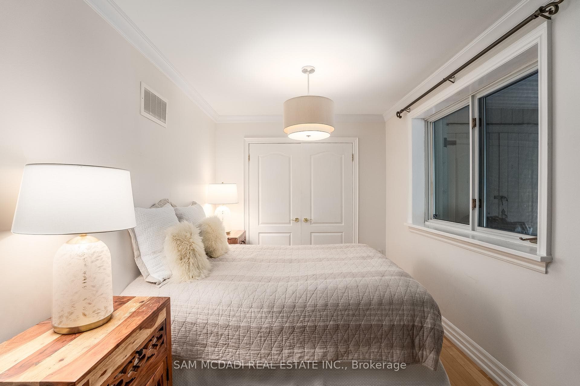 1269 Stavebank Road photo 32