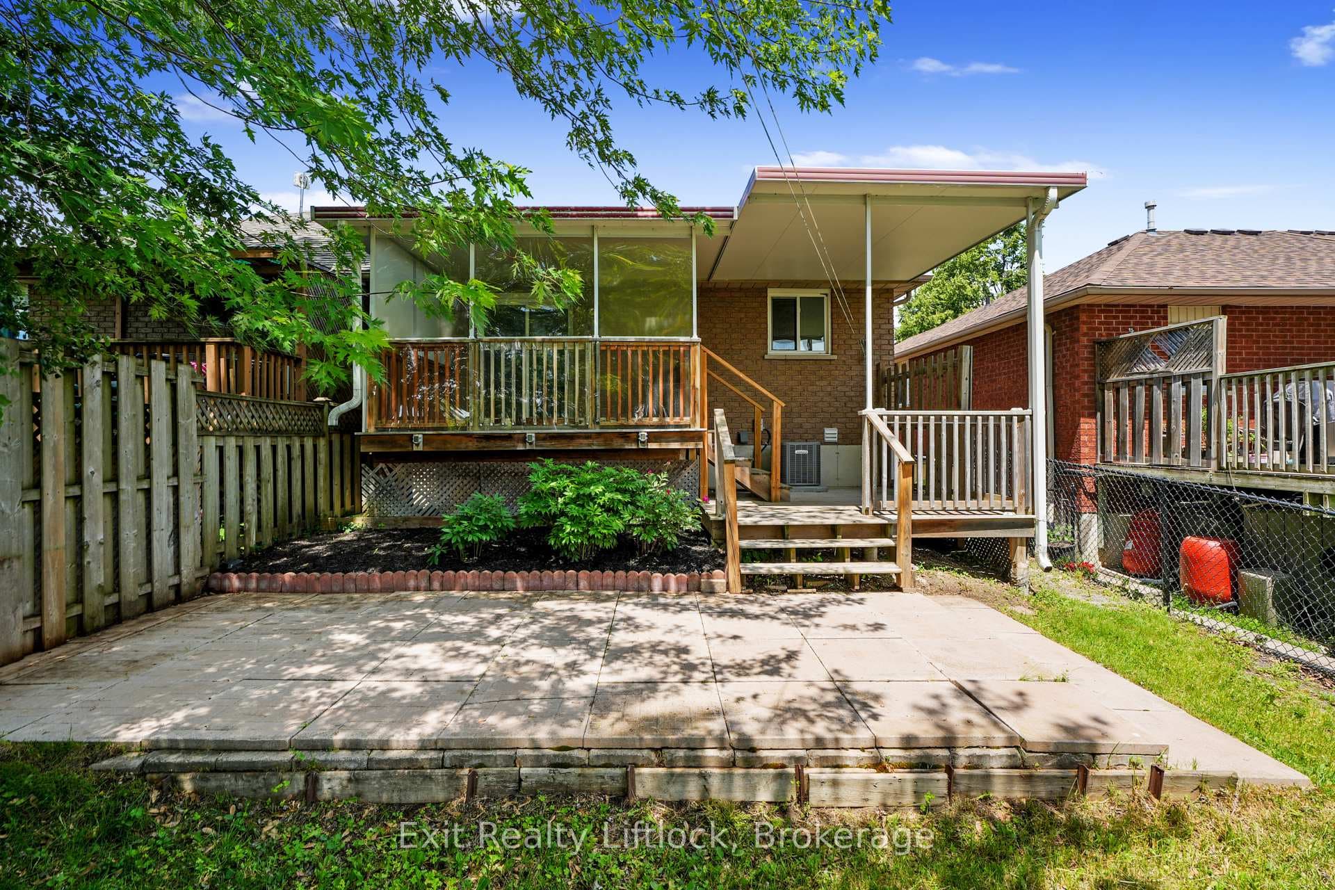 129 Towerhill Road photo 19