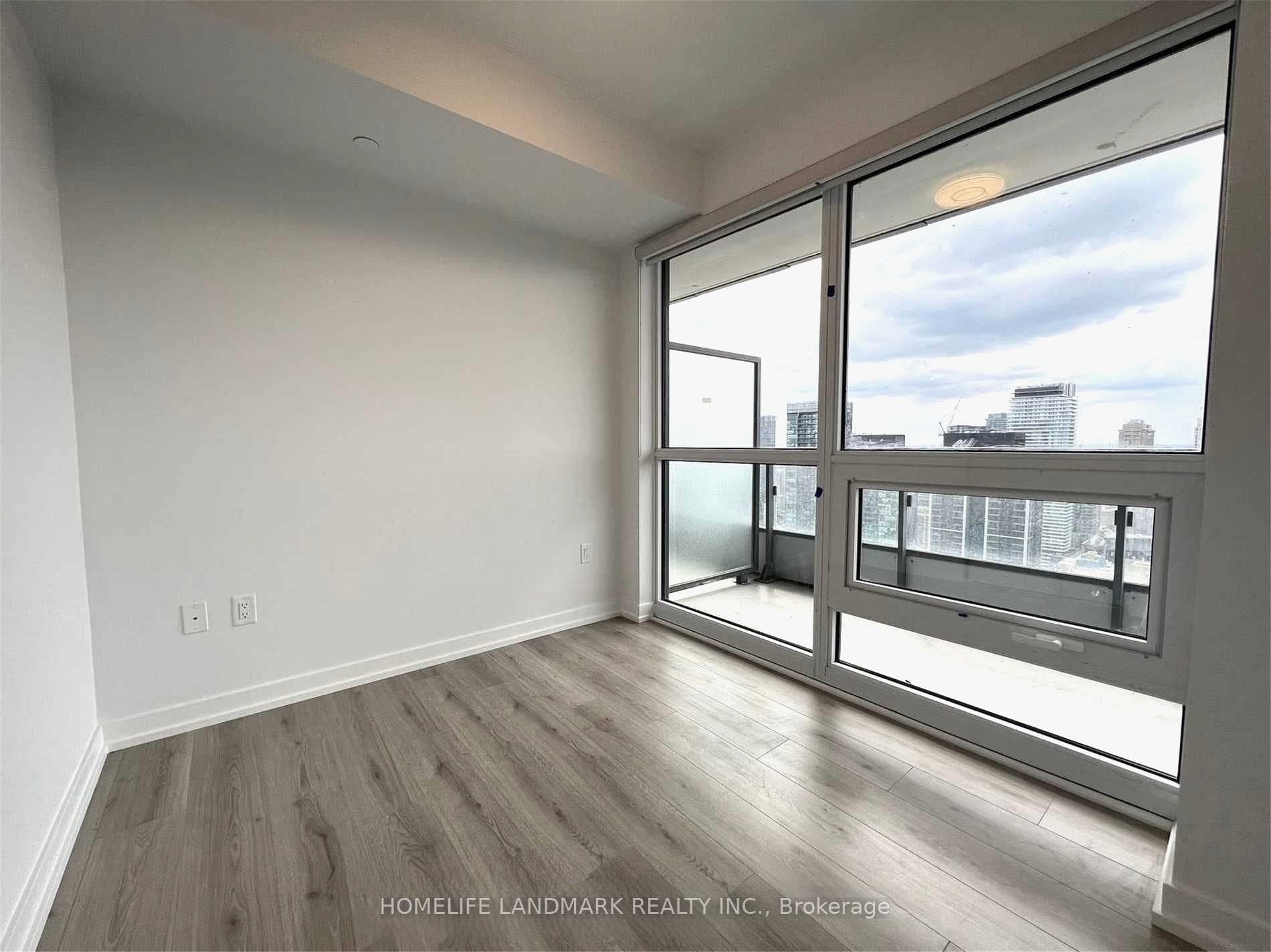 395 Bloor Street Unit 4304 photo 23