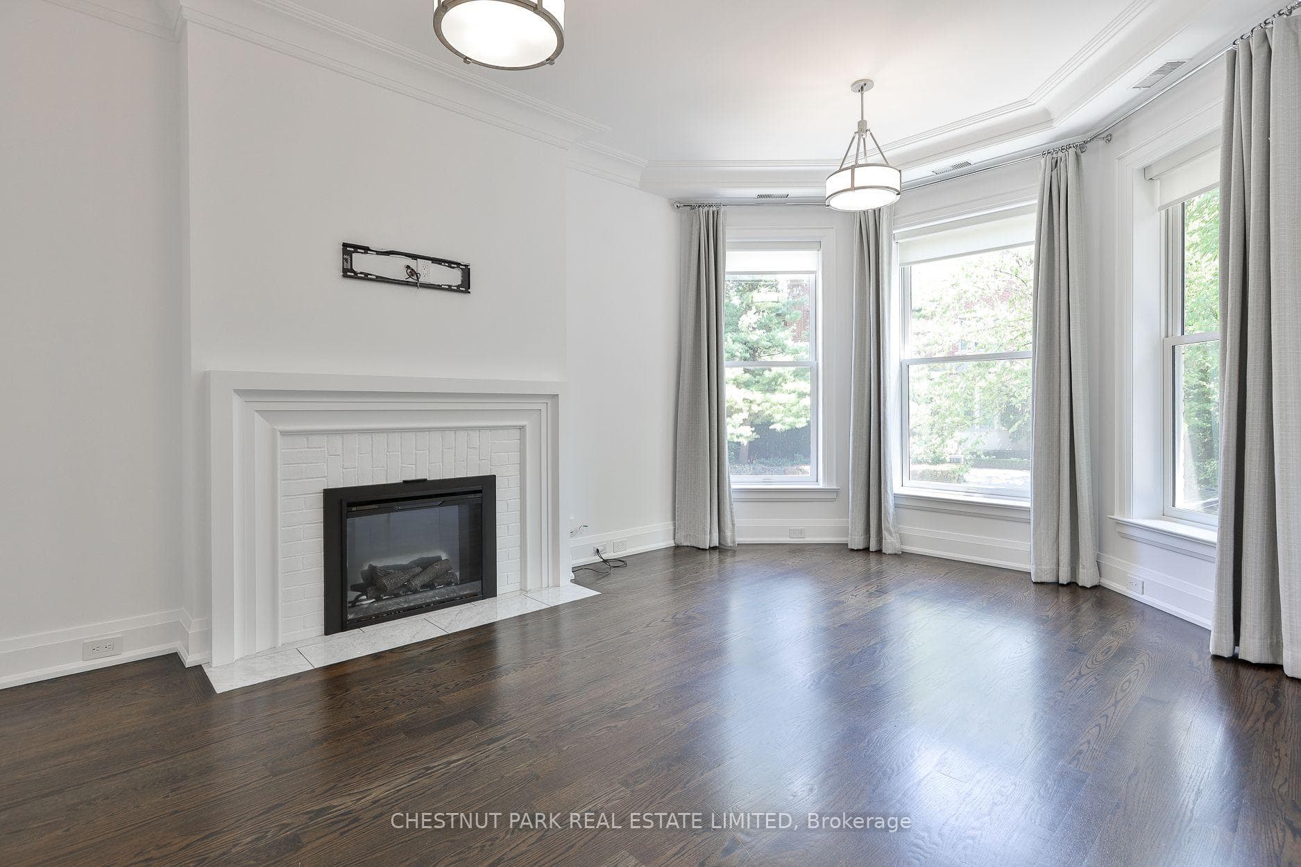 16 Scarth Road Unit 1 photo 6