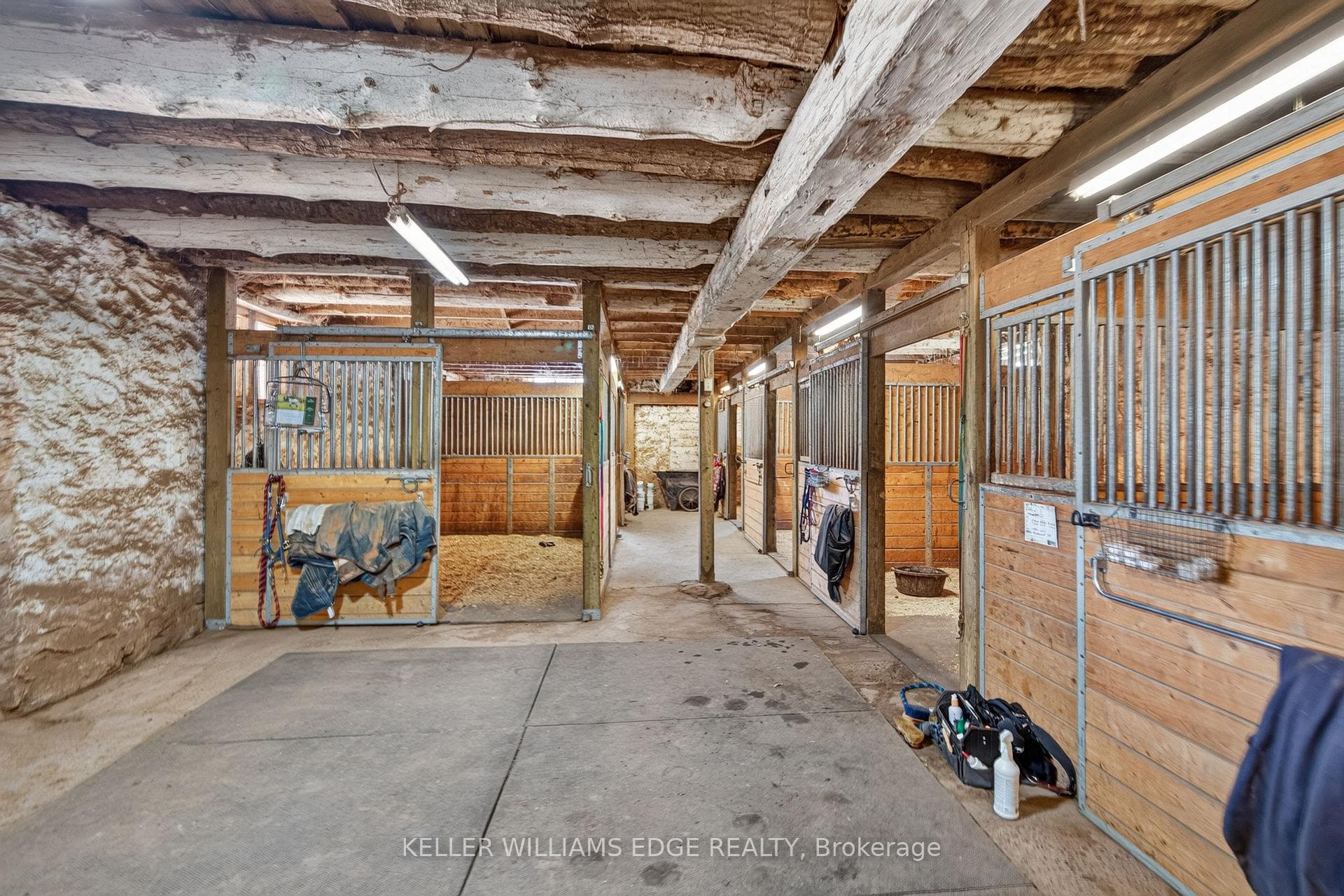 STABLES