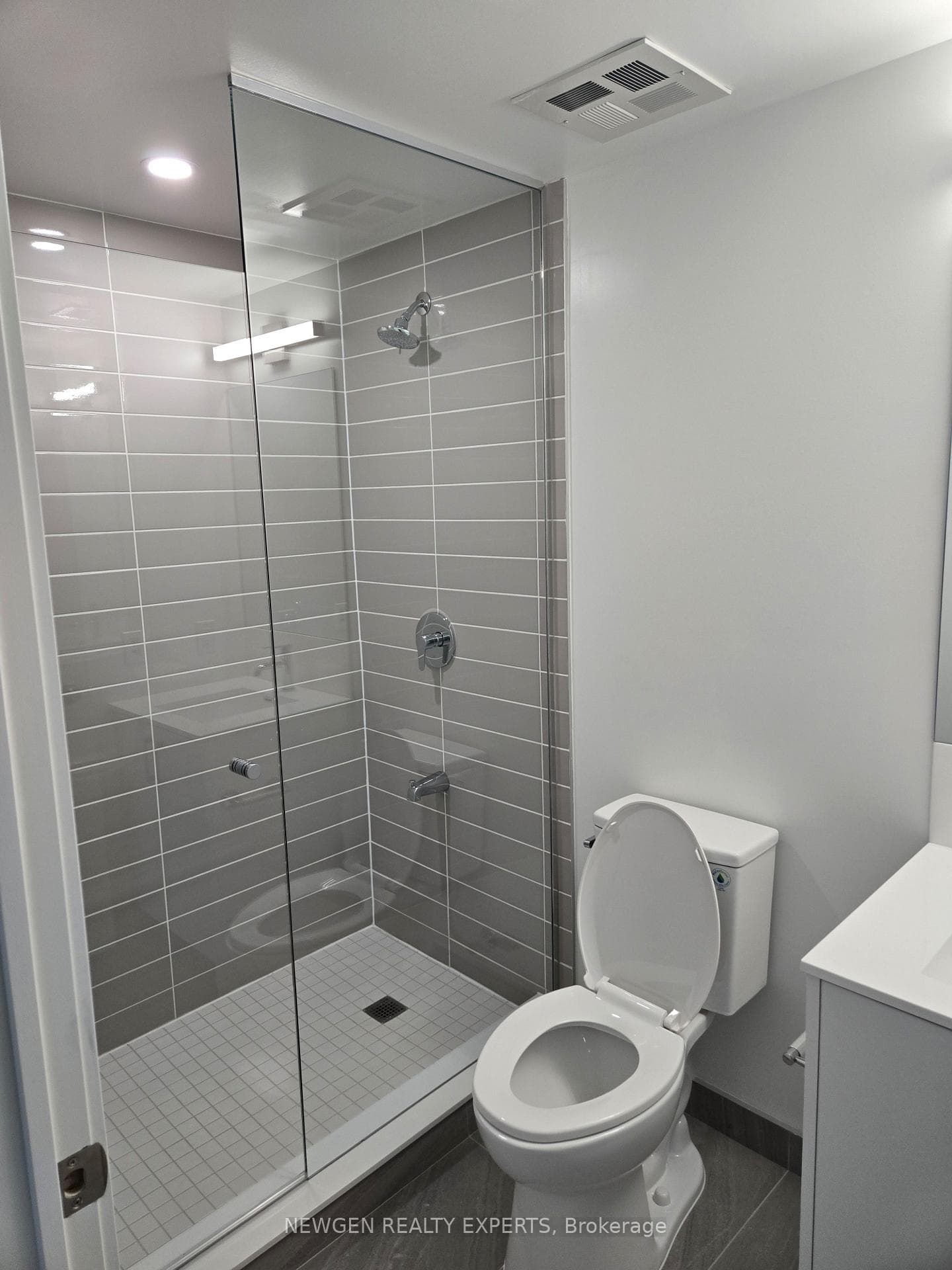 4010 Eglinton Avenue Unit 422 photo 10