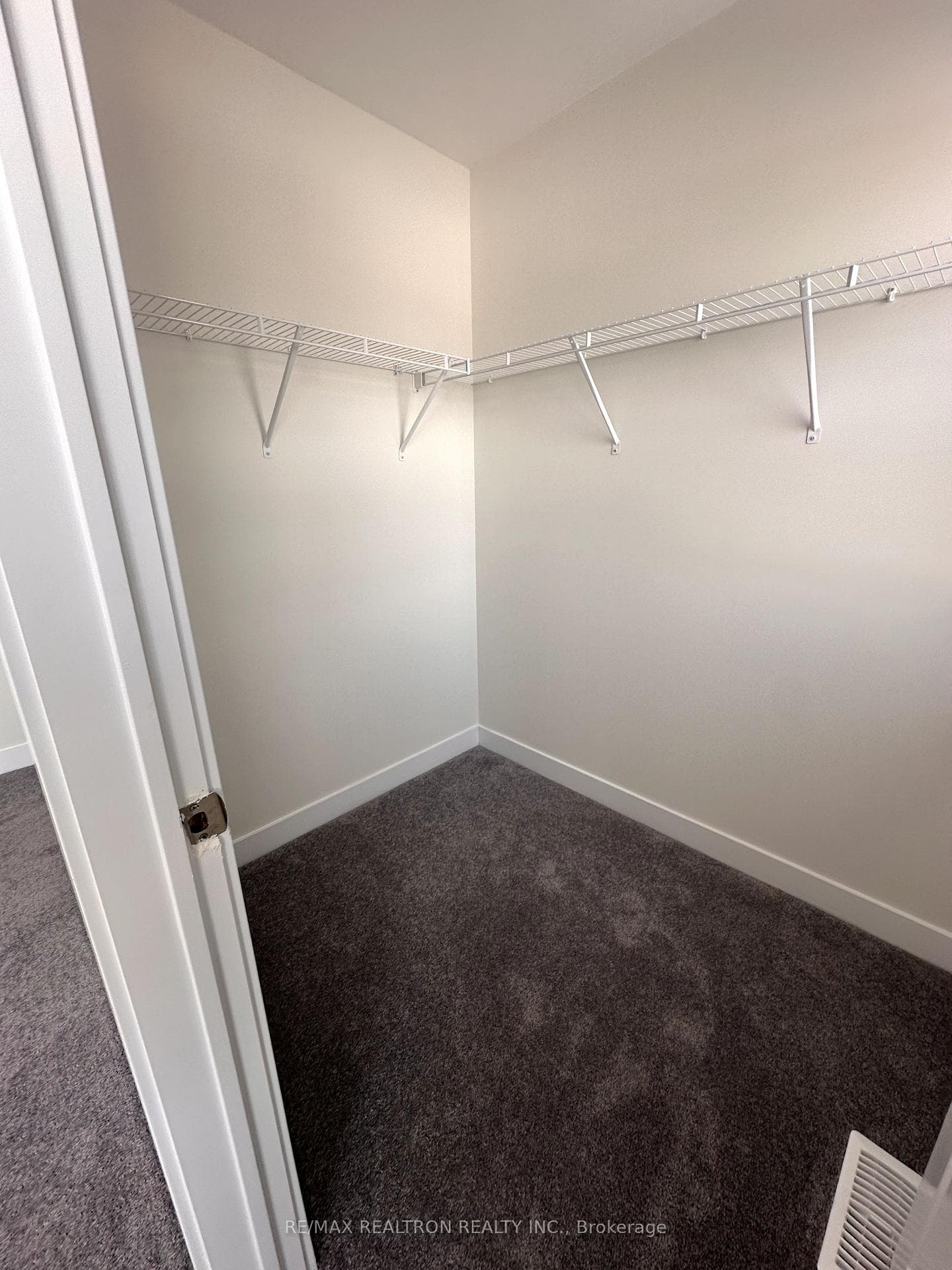 229 Flavelle Way photo 17