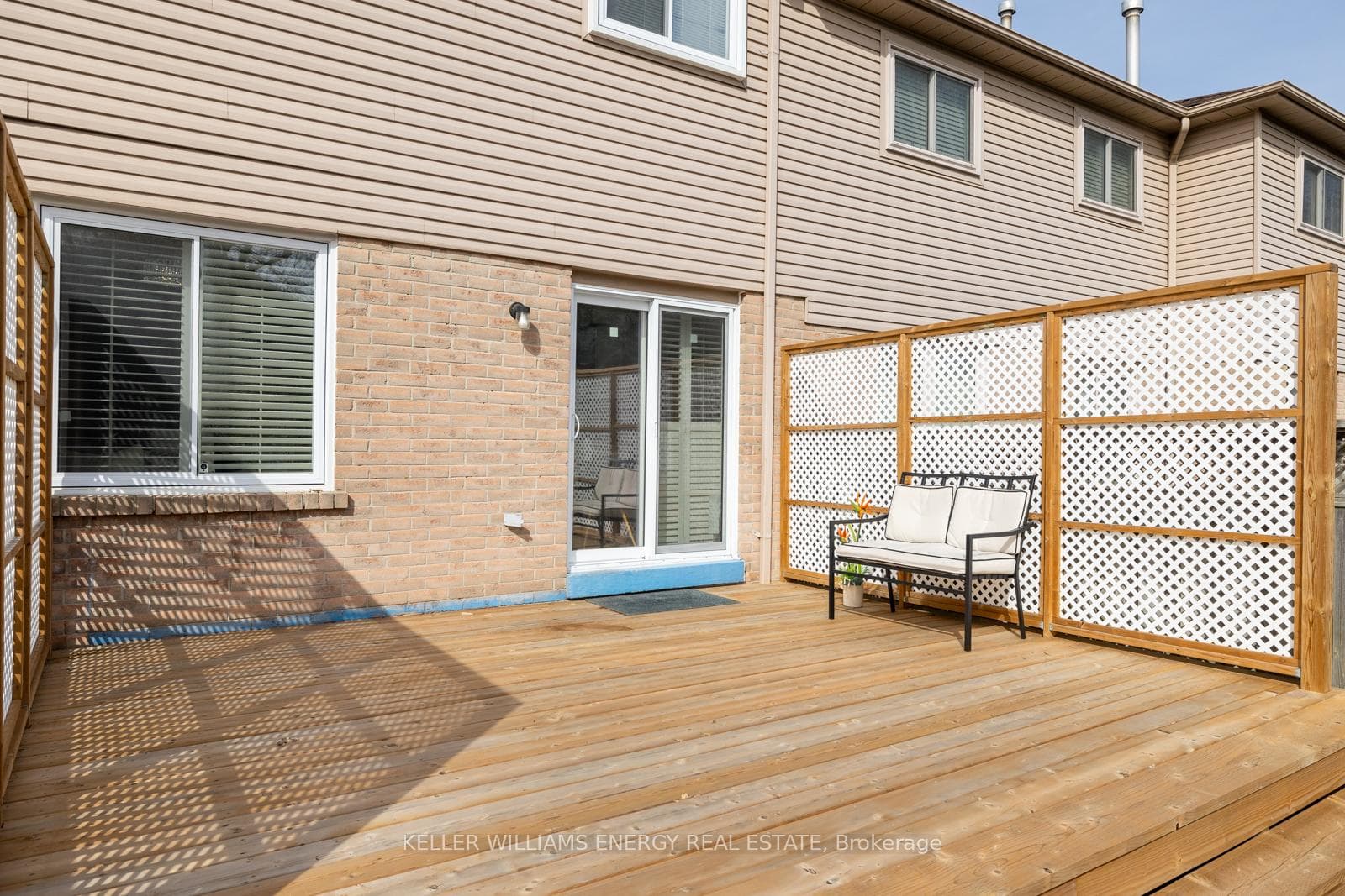 11 Pinebrook Crescent photo 30
