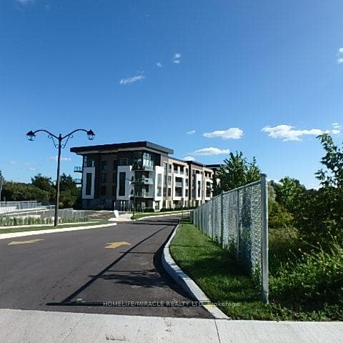 385 Arctic Red Drive Unit 111 photo 3