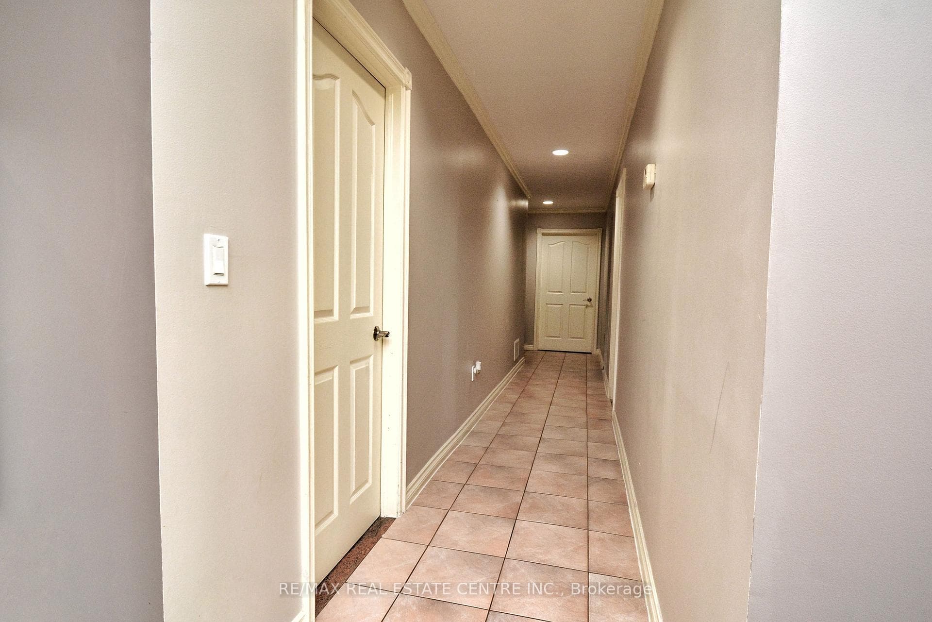 20 Crescent Hill Drive photo 19