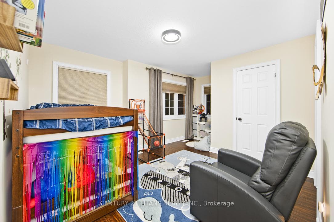2 Joseph Street photo 18
