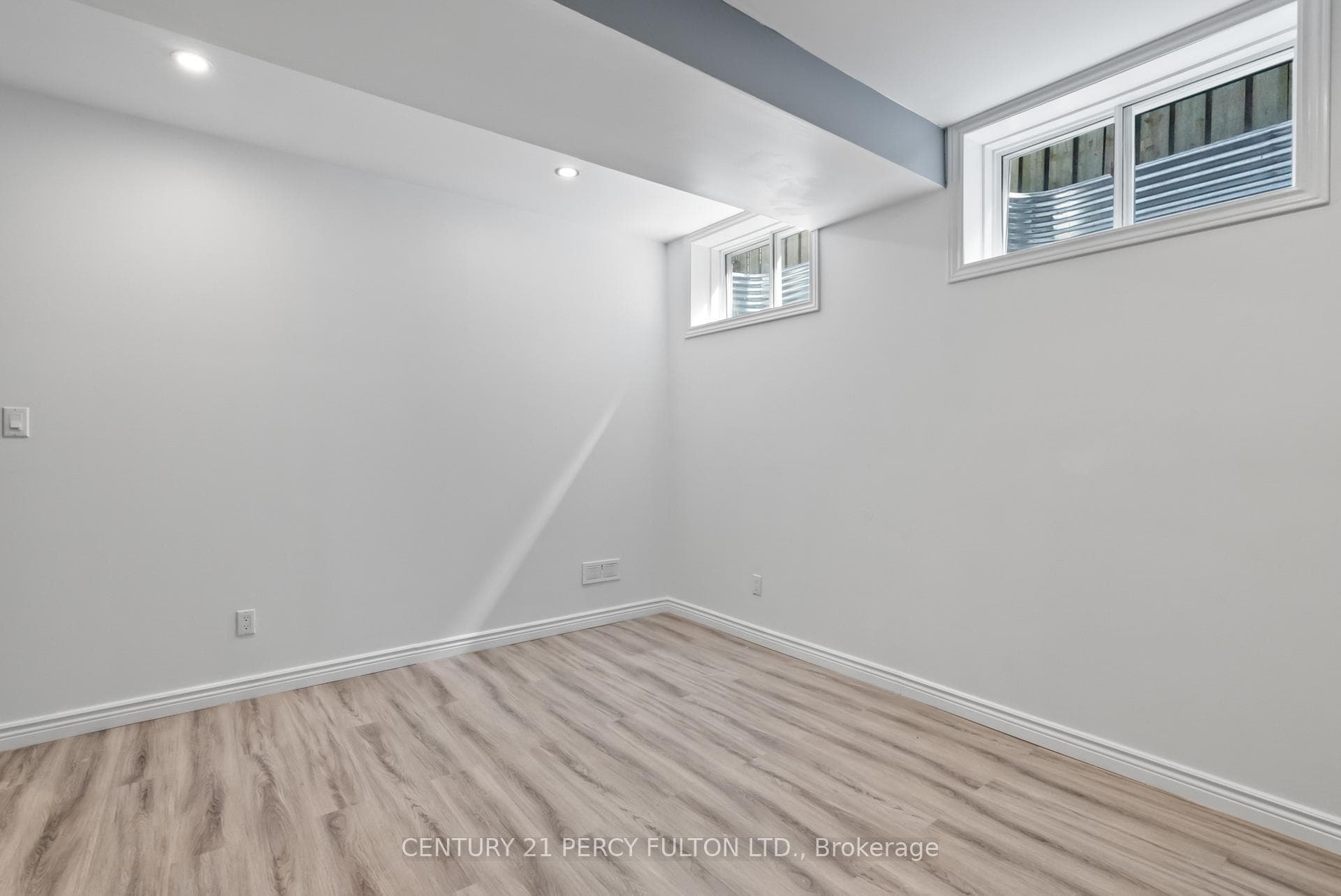 89 Liberty Street photo 18