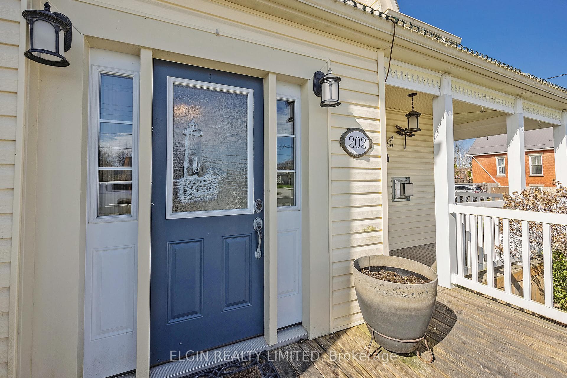 202 Graham Street photo 5