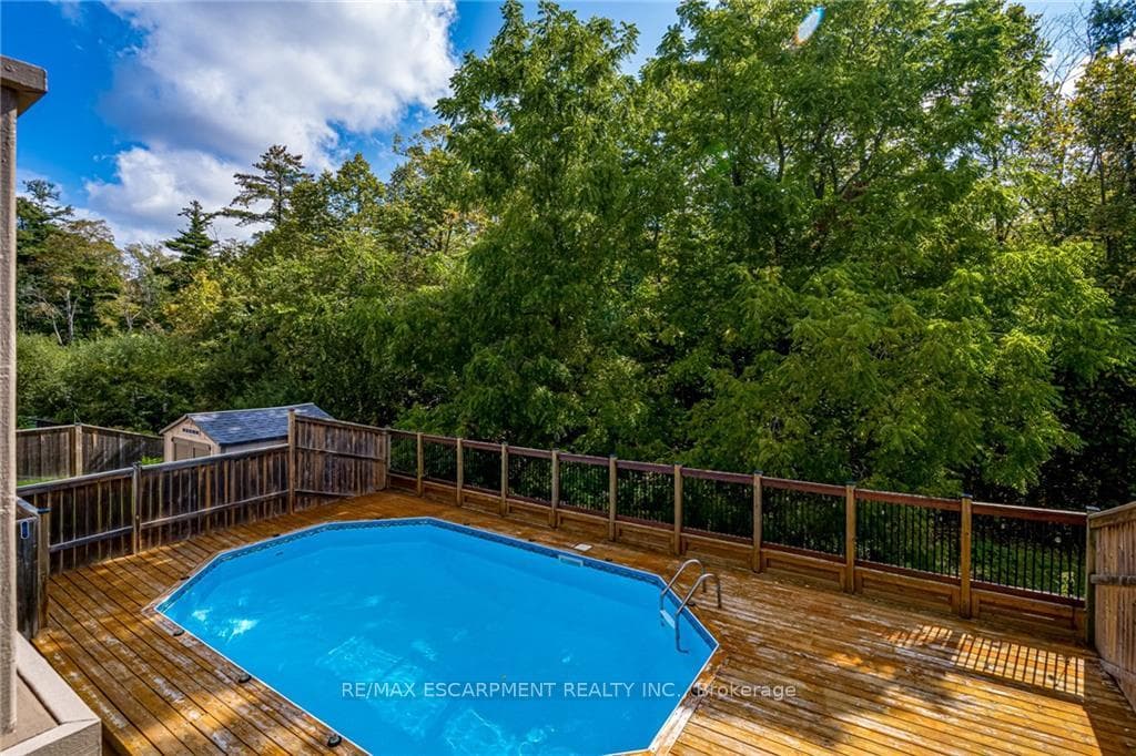 700 Robert Ferrie Drive photo 39