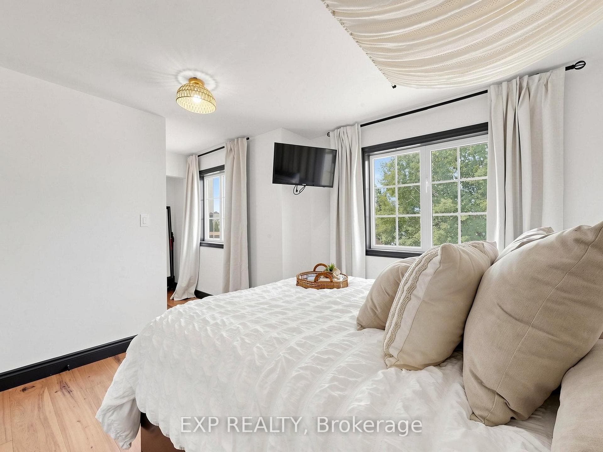 101 Mccurdy Drive photo 23