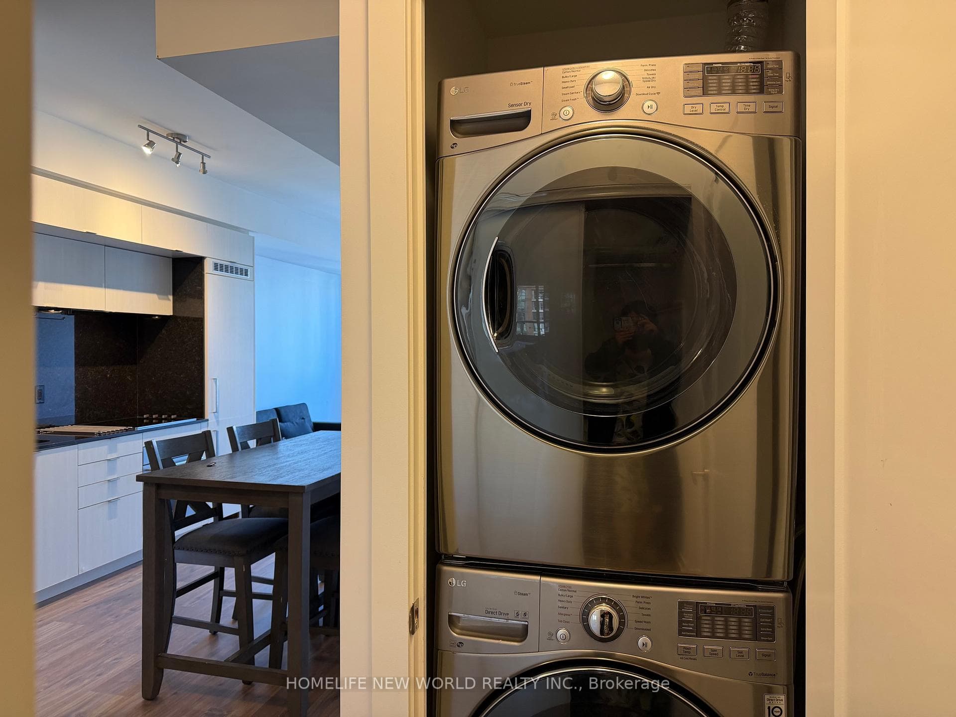 38 Cameron Street Unit 816 photo 13