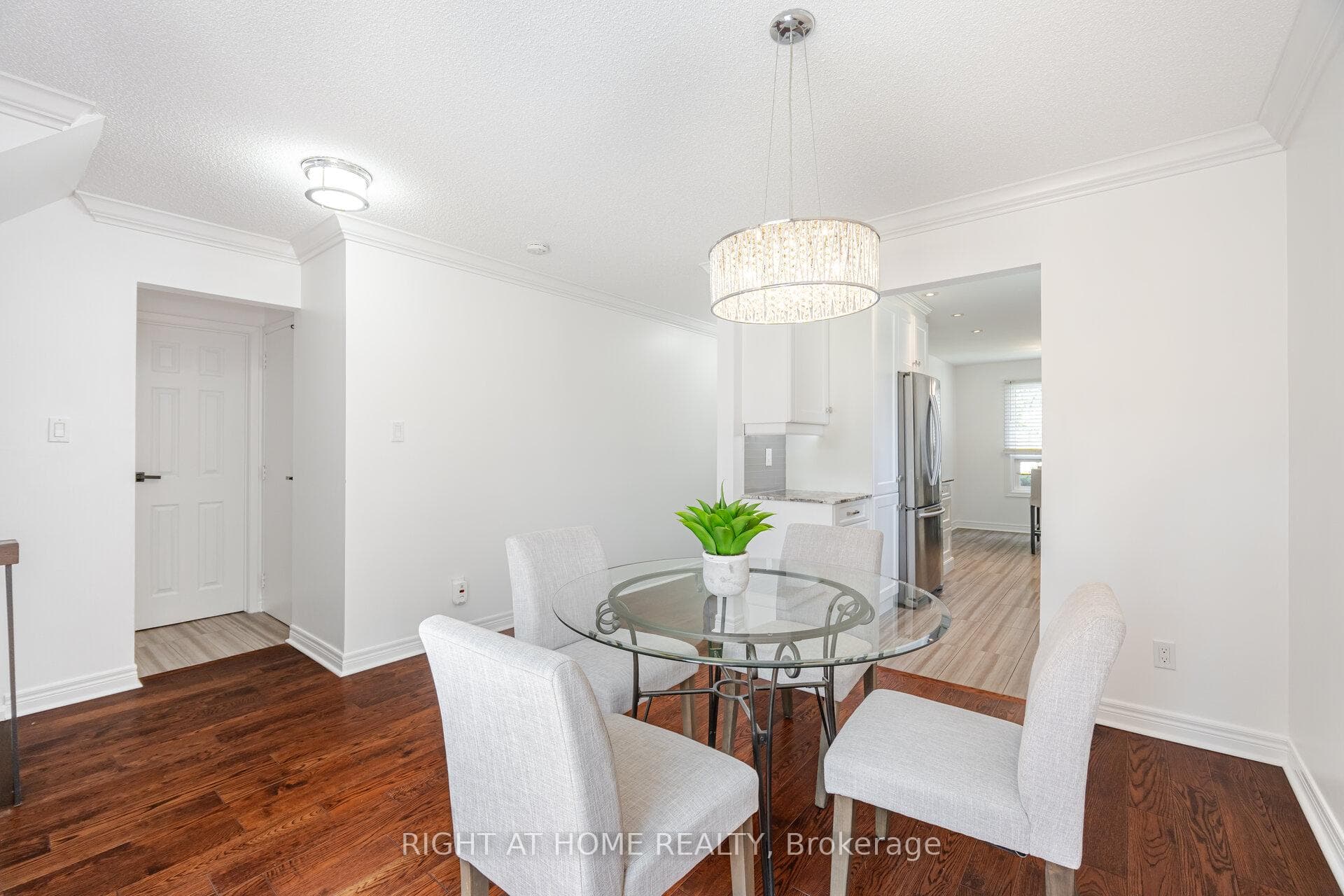 6 Winterfold Drive photo 9