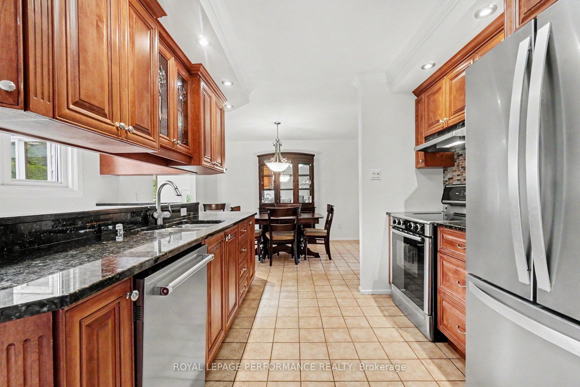 1599 Maxime Street photo 12