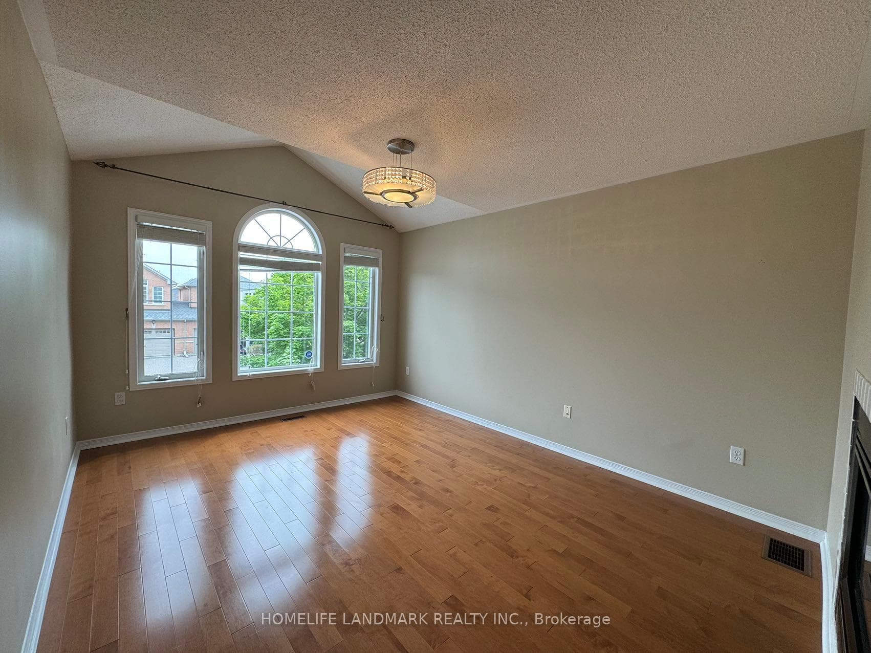 49 Rideau Drive photo 5
