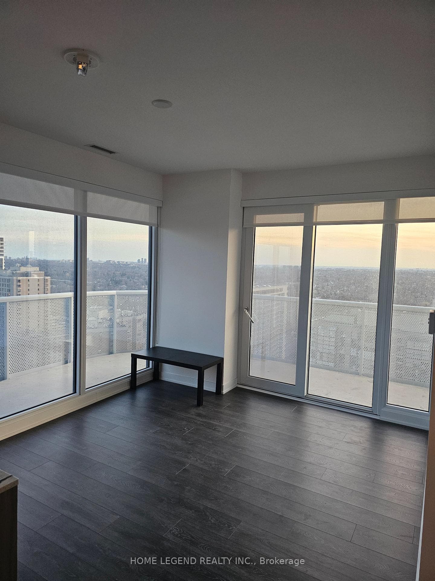 15 HOLMES Avenue Unit 2202 photo 4
