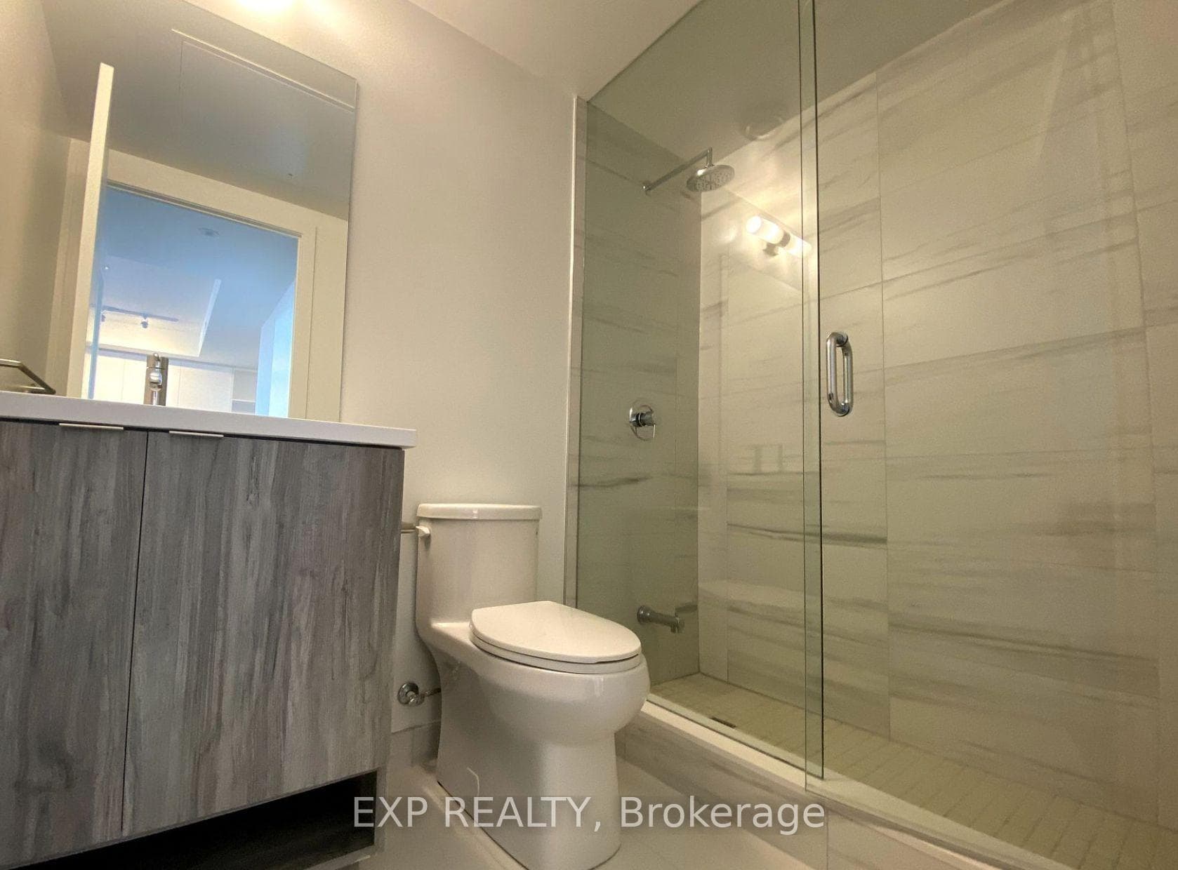 138 Downes Street Unit 6305 photo 12