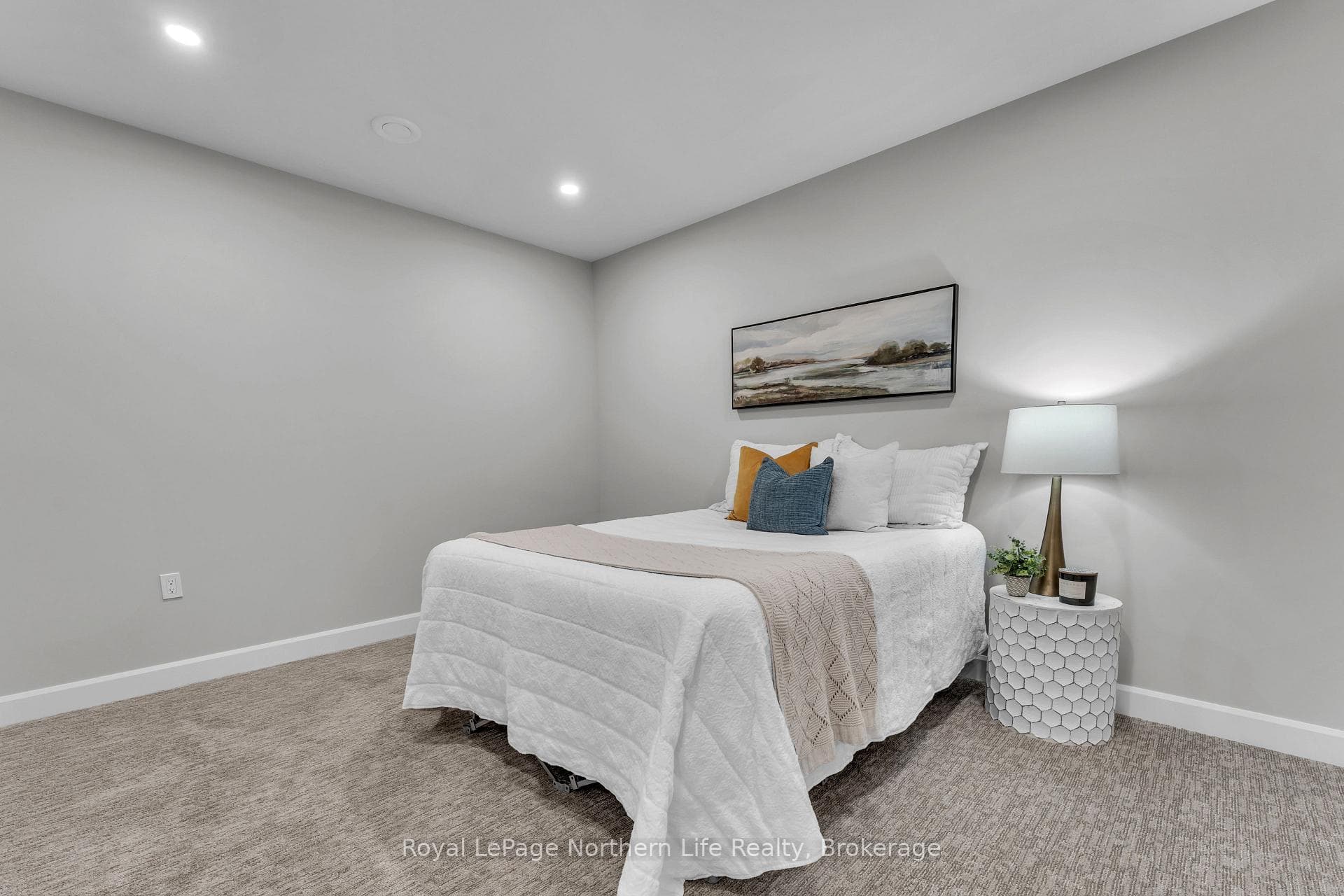16 Silver Maple Lane photo 35