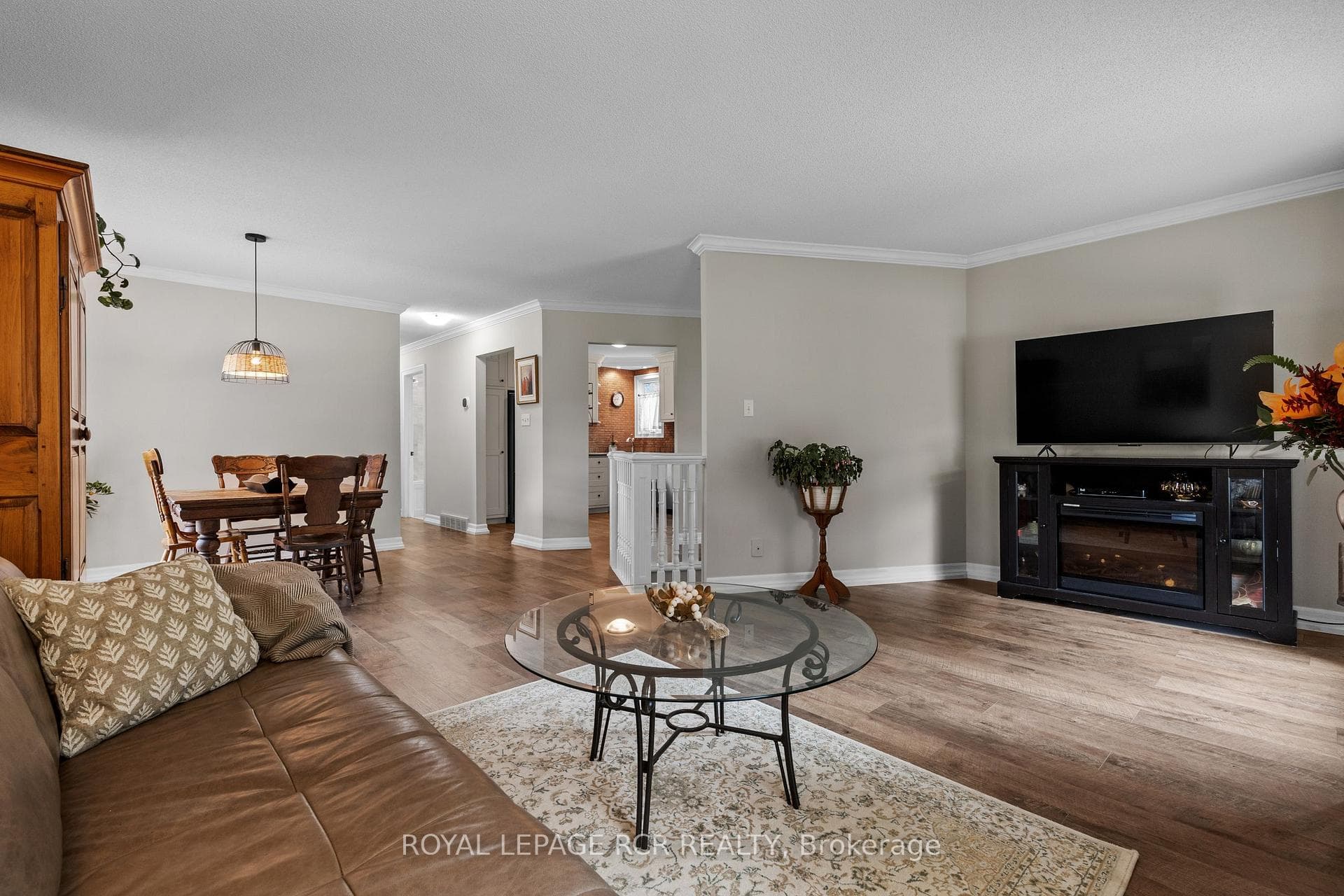 56 Wilson Crescent photo 7