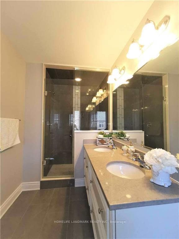 Primary Bedroom 5 Pc Ensuite