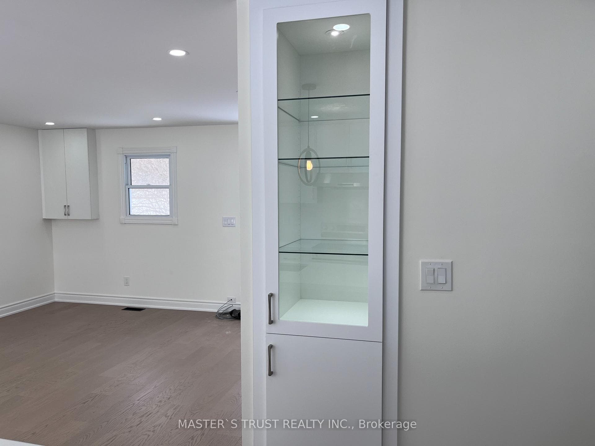 3965 Hilltop Road photo 8