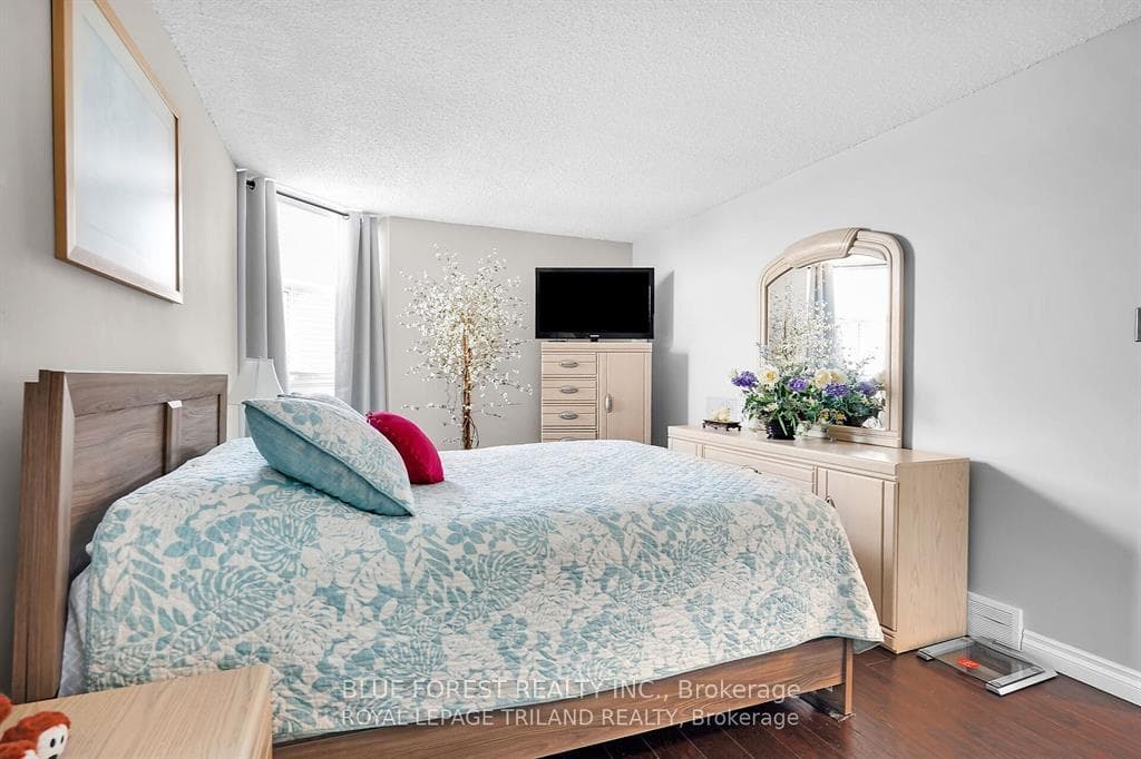 363 Colborne Street Unit 1006 photo 18