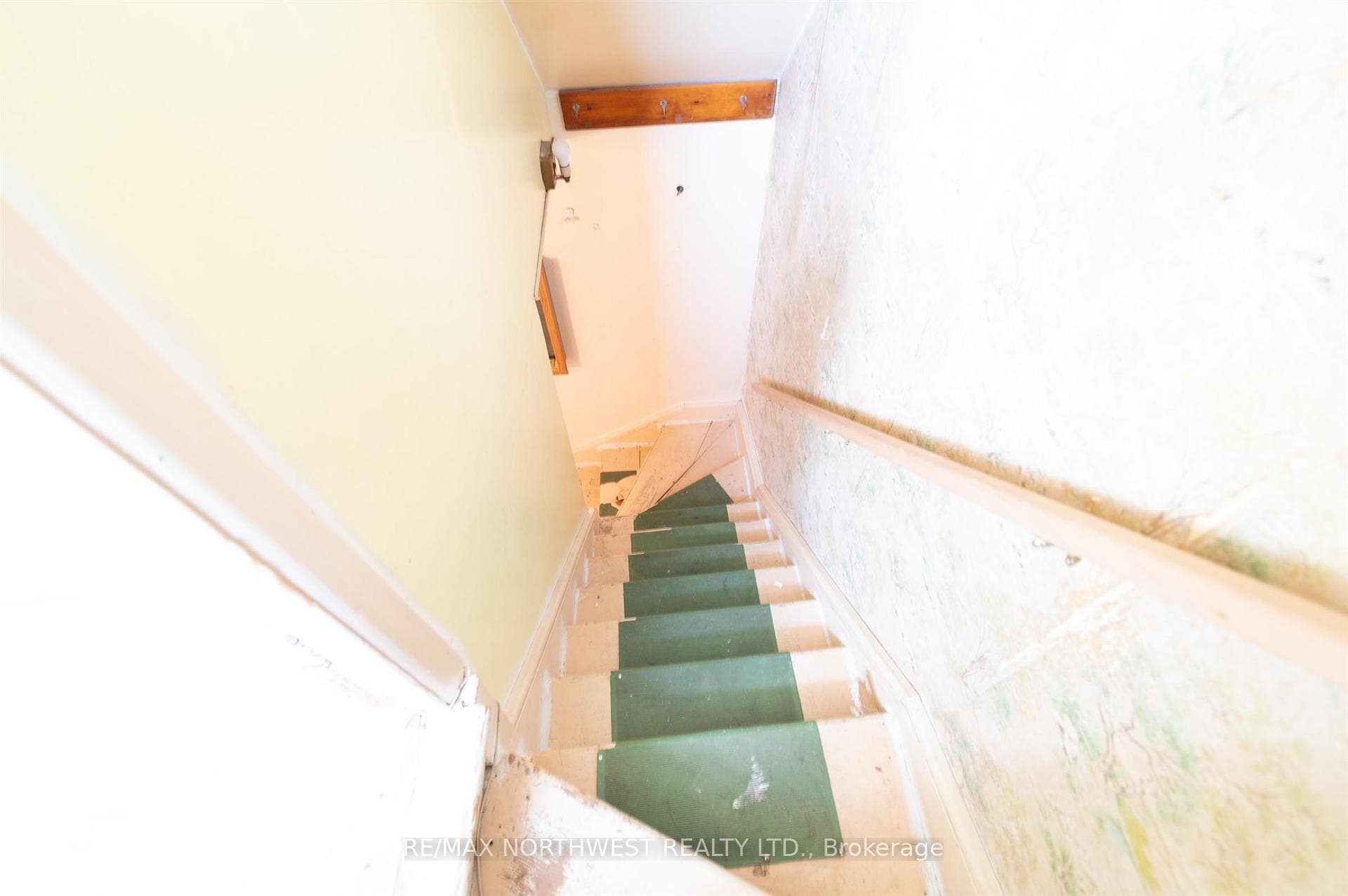 16 Rupert Road photo 20