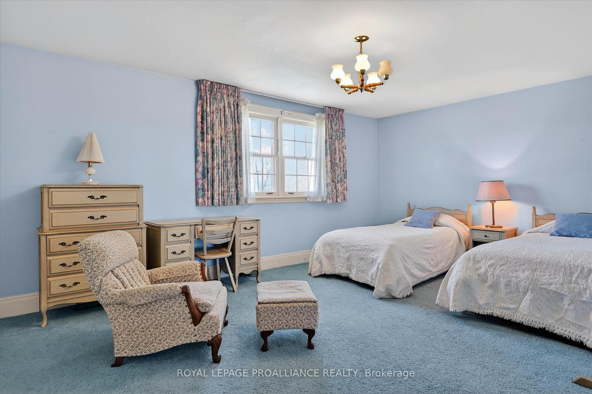 1285 Brealey Drive photo 25