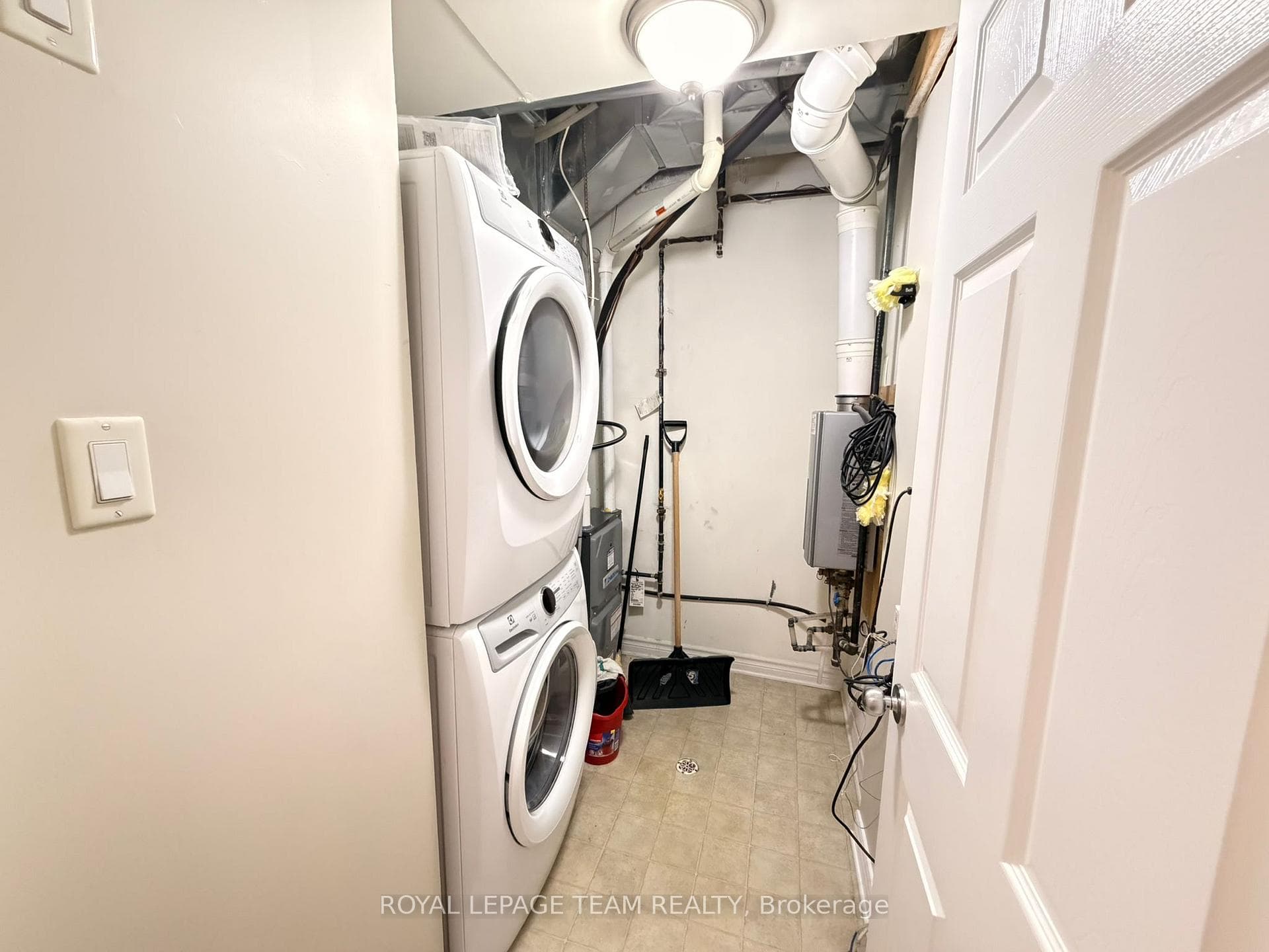 236 Paseo Private Unit 2 photo 18