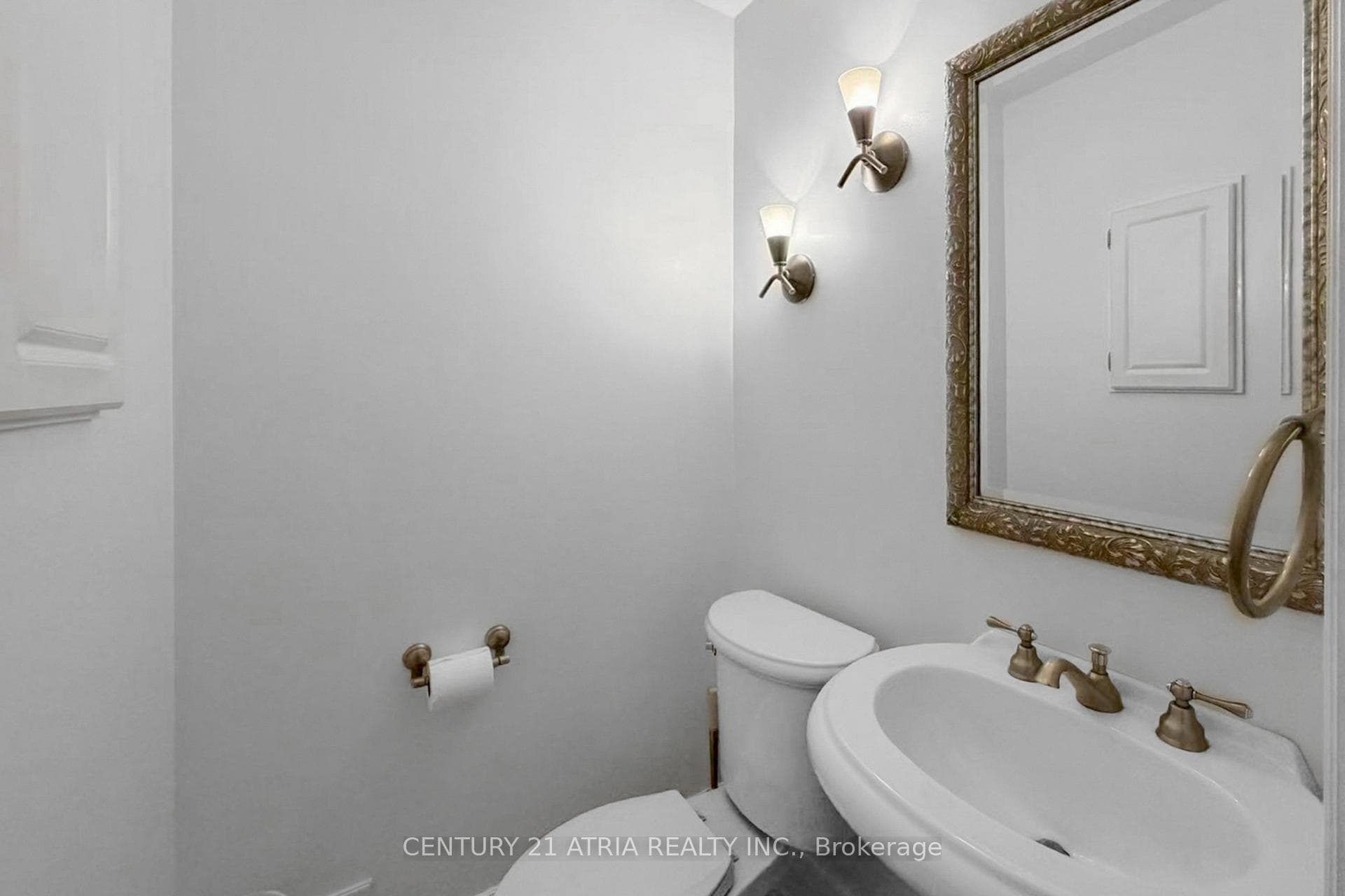 543 Queens Drive photo 41