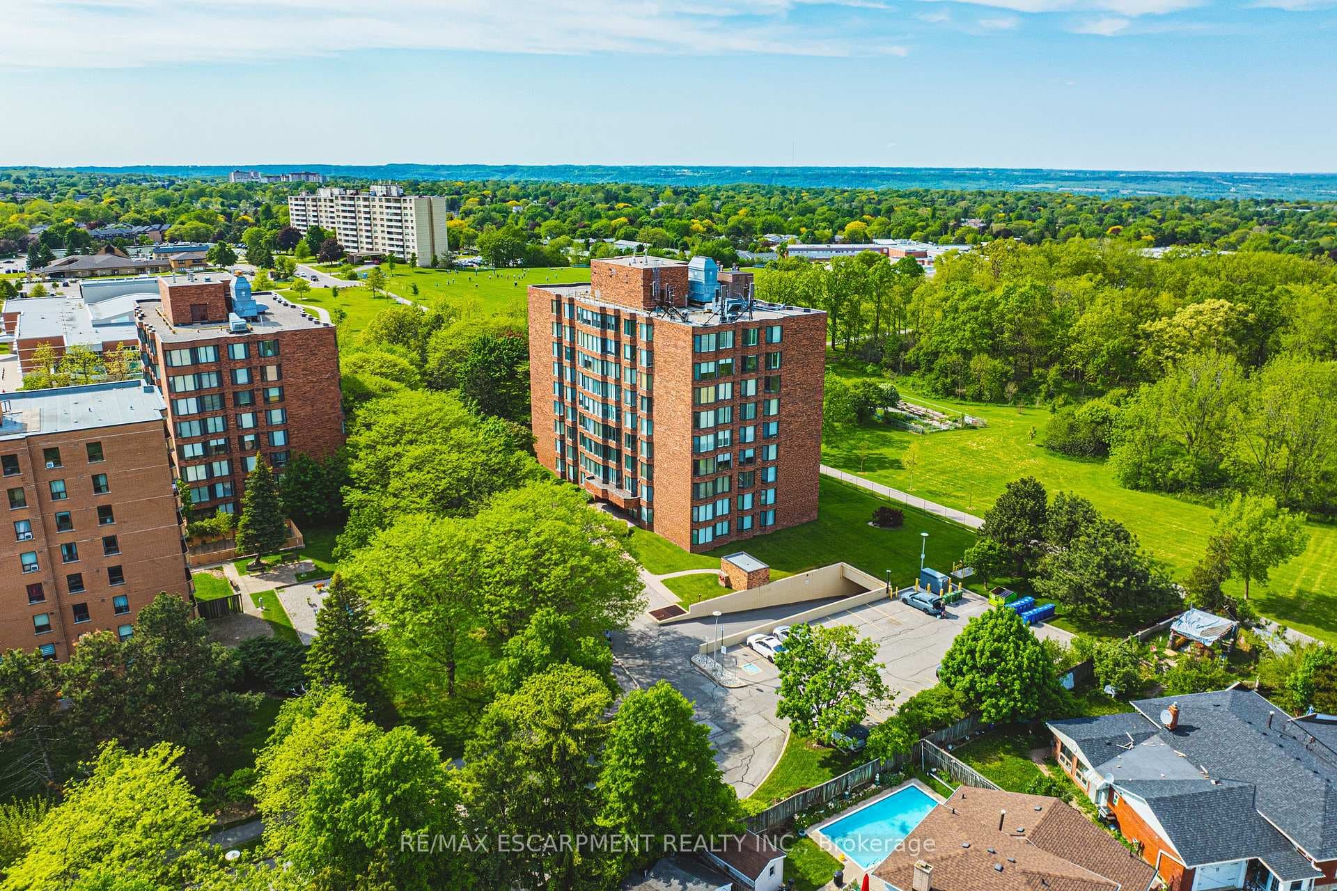 180 Limeridge Road Unit 103 photo 22