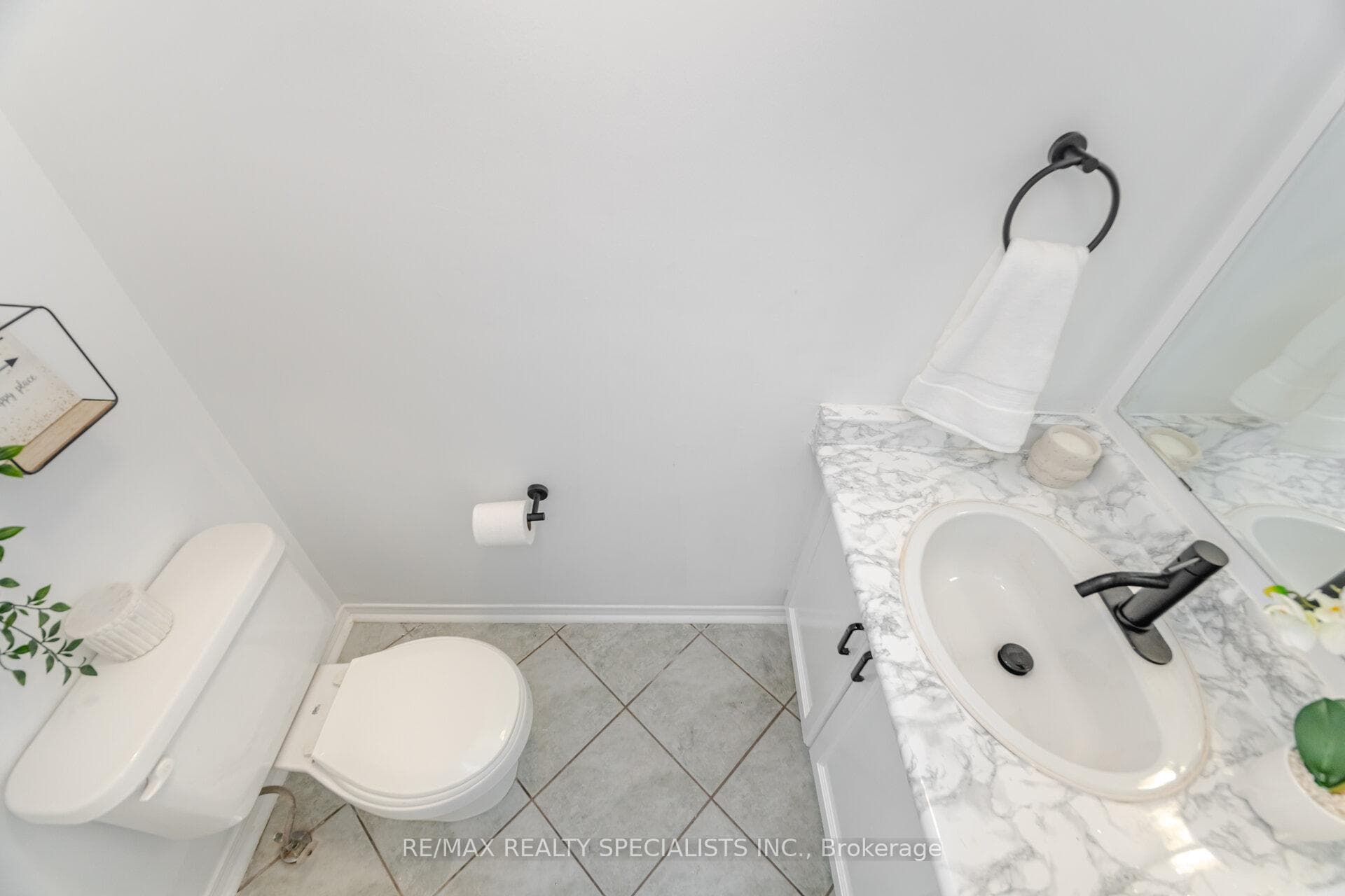 5150 Silvercreek Drive photo 14