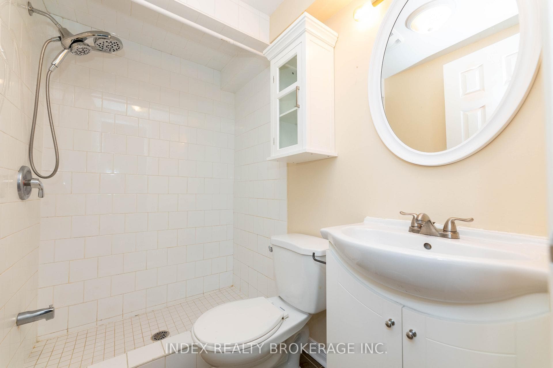 1100 Oxford Street Unit Unit 2 photo 30