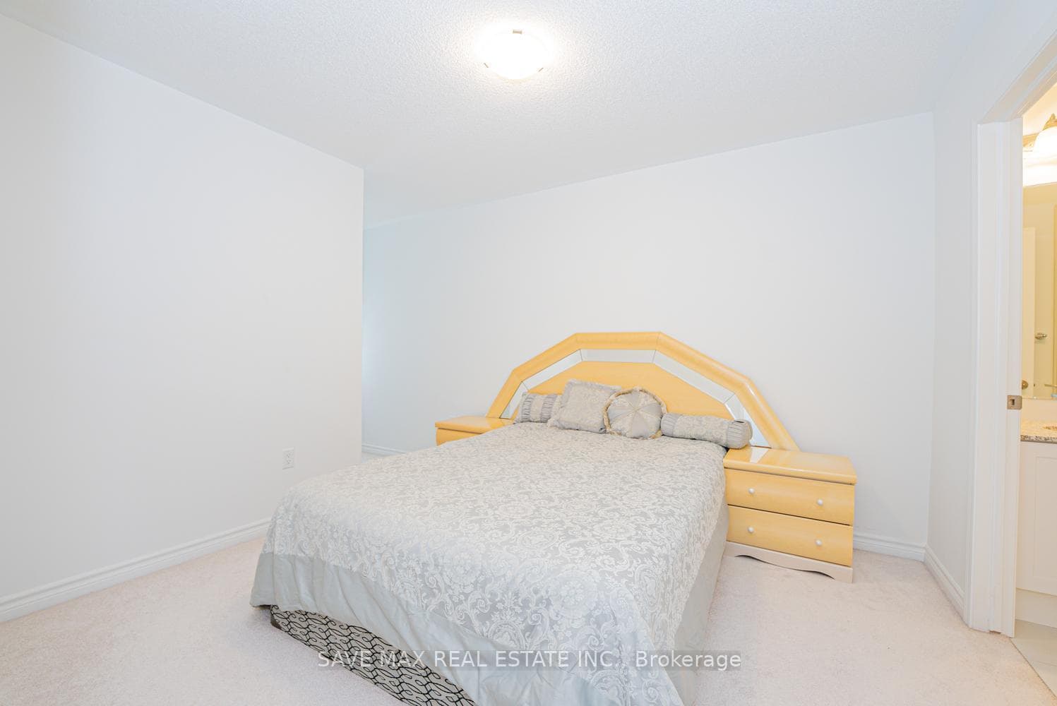 84 Melmar Street photo 22