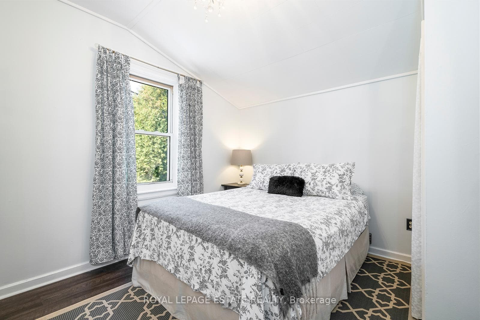 140 Mill Street photo 16
