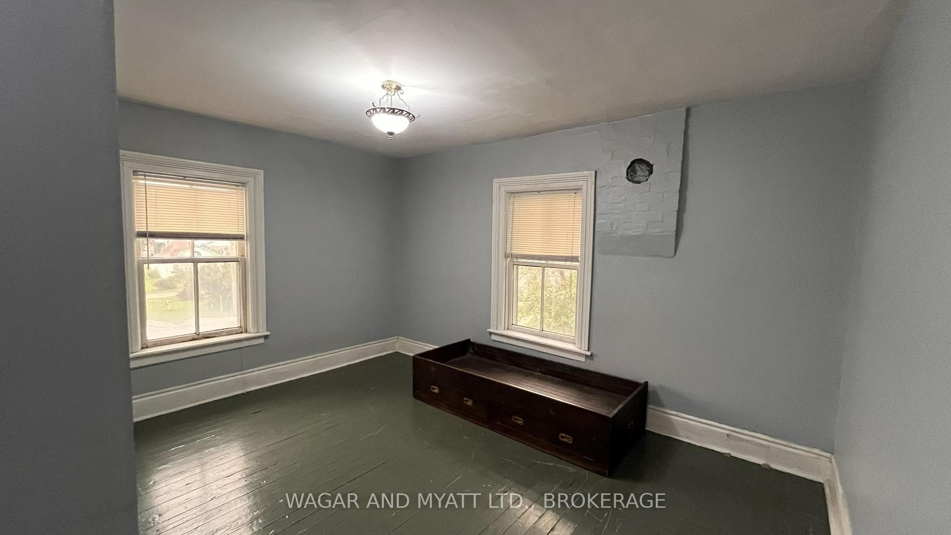 226 CAMDEN Road photo 10