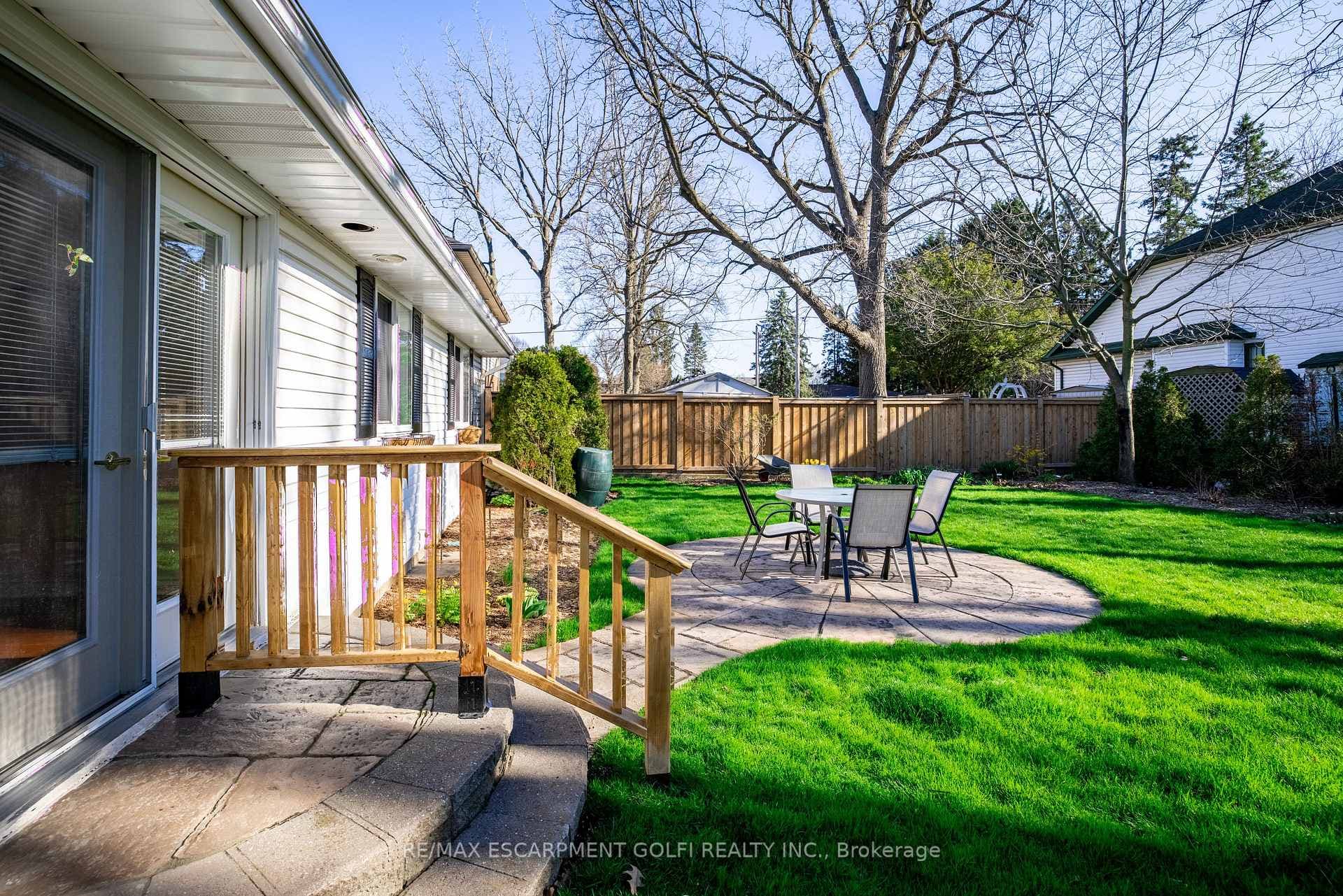 1095 Deborah Street photo 40