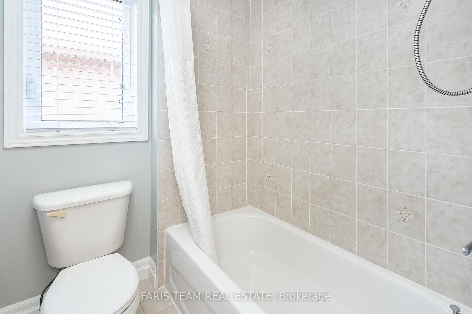 257 Kozlov Street photo 25