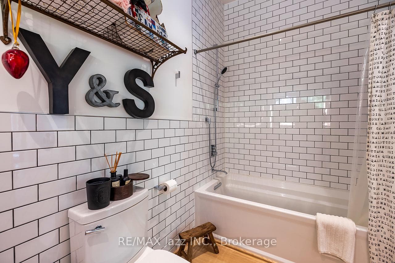 88 Brock Road photo 21